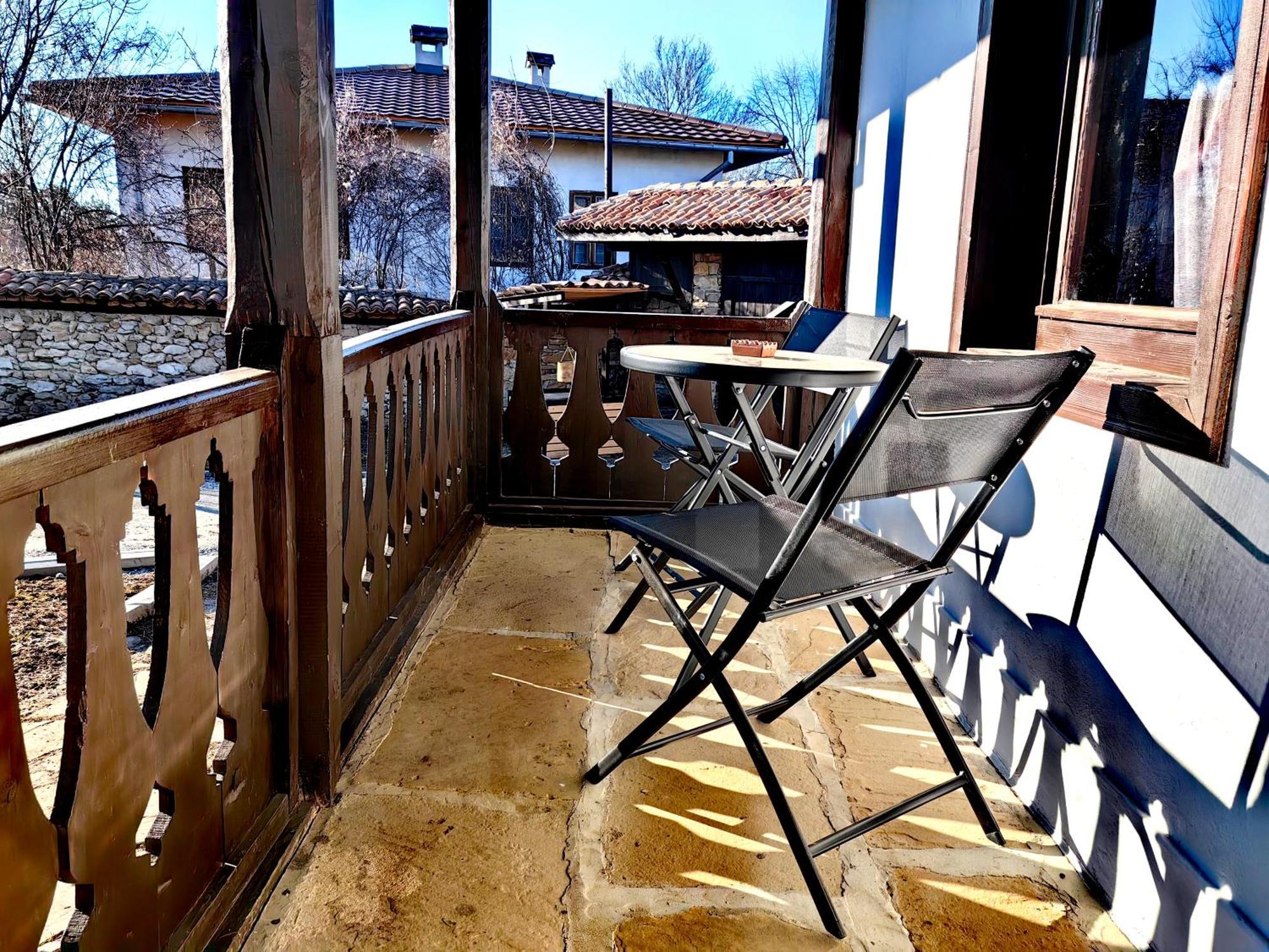 Complex Arbanashki Style-Panoramic View With Summer And Winter Terrace, Jacuzzi, Sauna, Children'S And Adult Area With Cinema Summer Arbanasi Buitenkant foto
