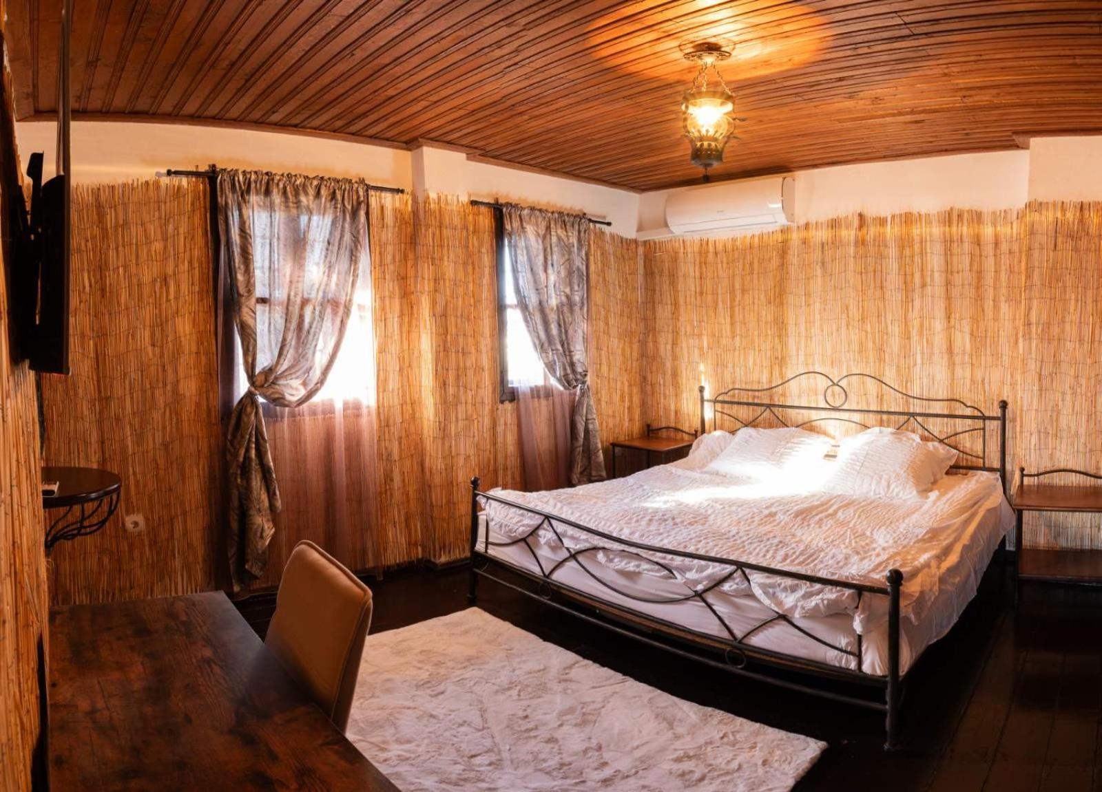 Complex Arbanashki Style-Panoramic View With Summer And Winter Terrace, Jacuzzi, Sauna, Children'S And Adult Area With Cinema Summer Arbanasi Buitenkant foto