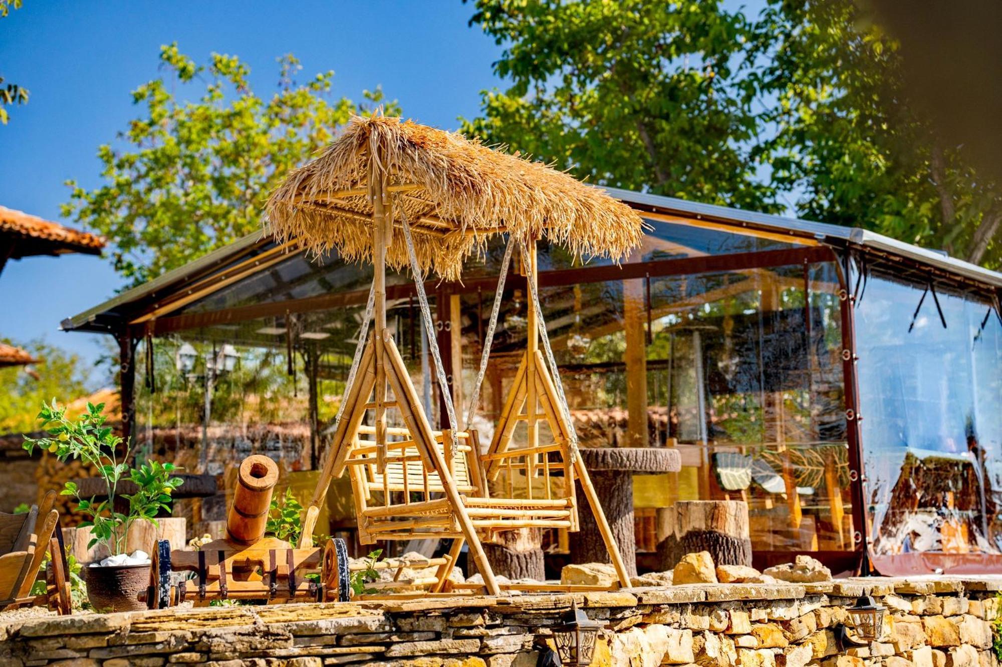 Complex Arbanashki Style-Panoramic View With Summer And Winter Terrace, Jacuzzi, Sauna, Children'S And Adult Area With Cinema Summer Arbanasi Buitenkant foto